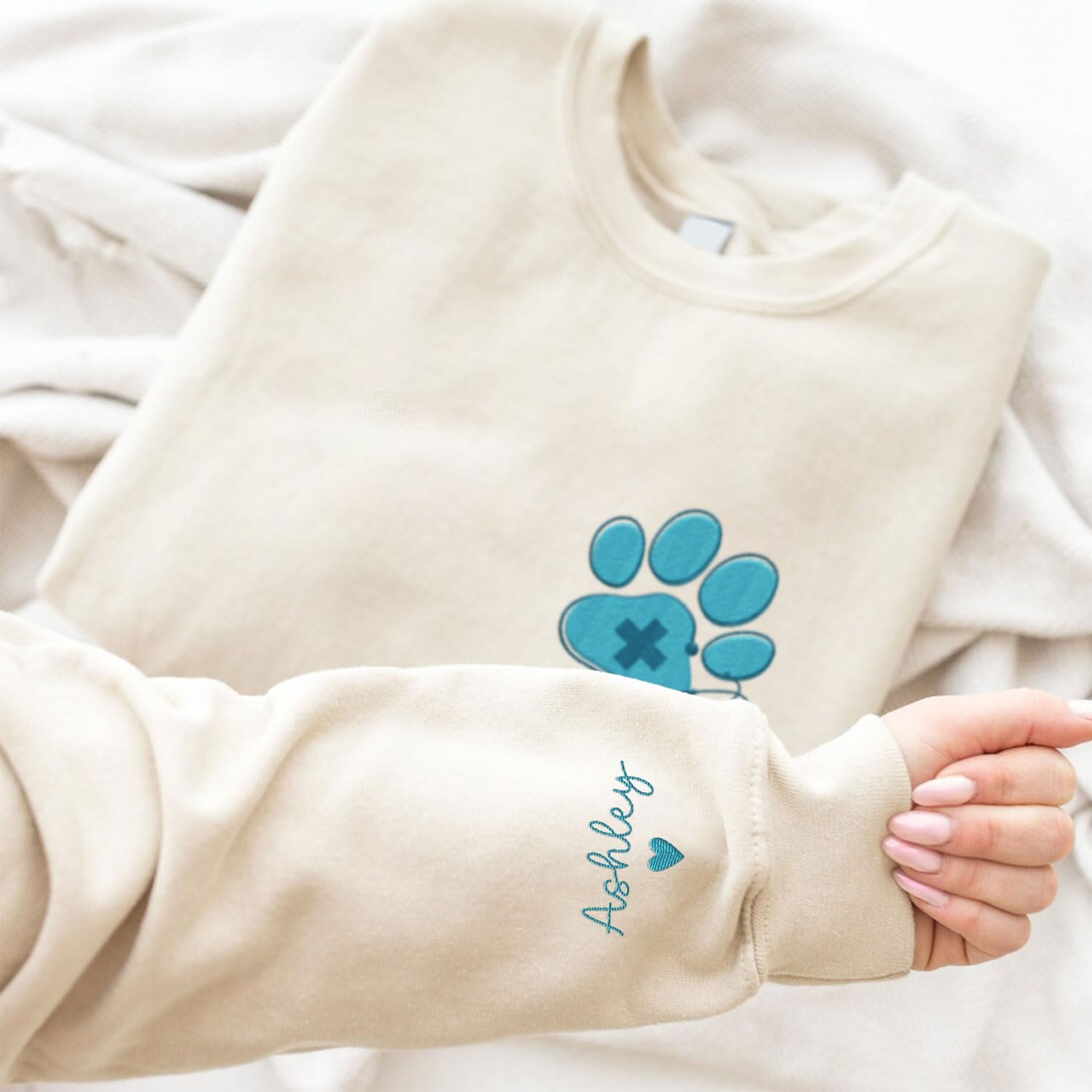 Leeprints Personalized Embroiderd Veterinary Medicine Sweatshirt - Vet Tech Sweater, Veterinarian Gift, Vet Med Staff Gifts