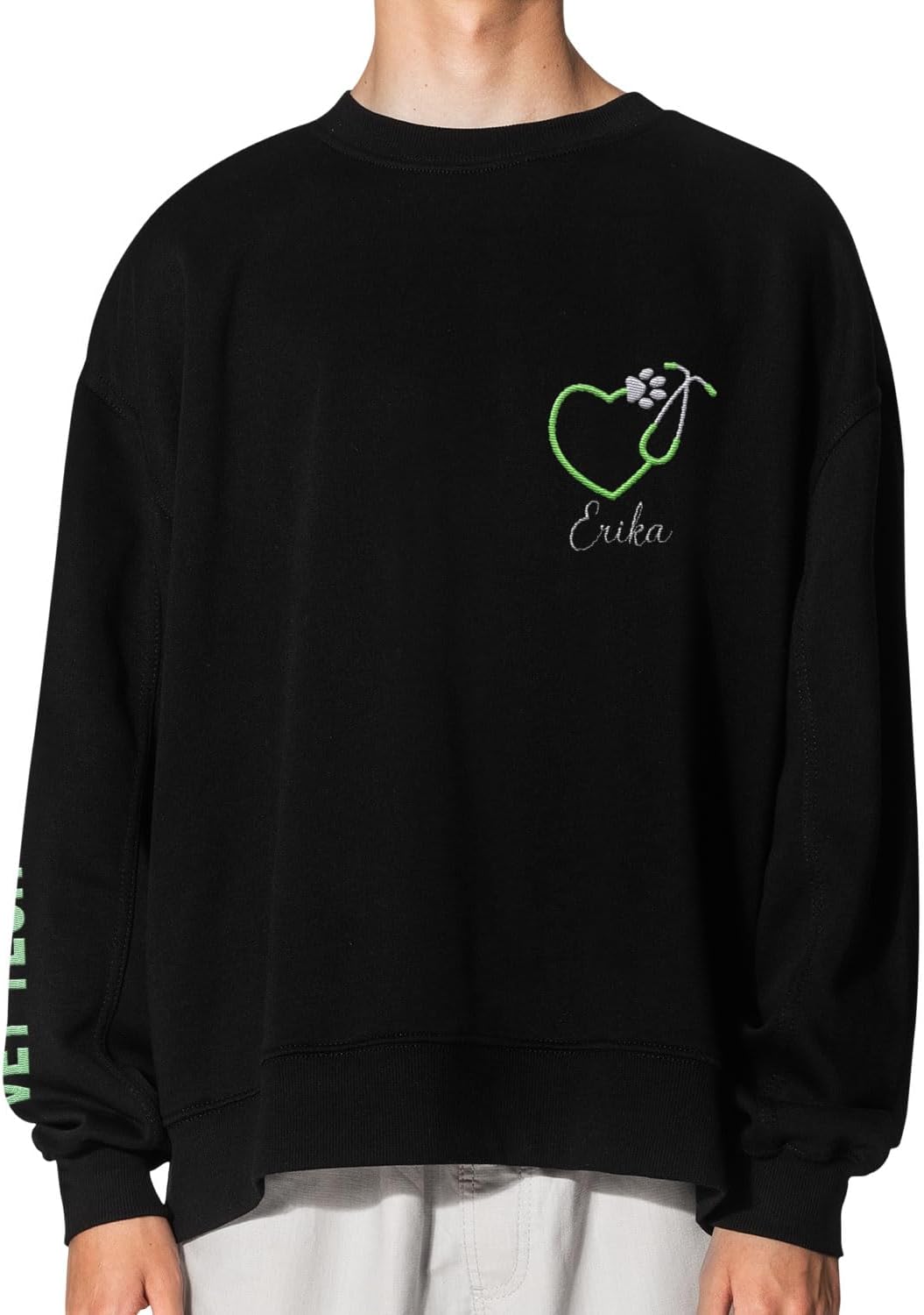 Custom Embroidered Vet Assistant Sweatshirt, Veterinary Medicine Hoodie for Women, Vet Tech Crewneck Gifts for Veterinarian