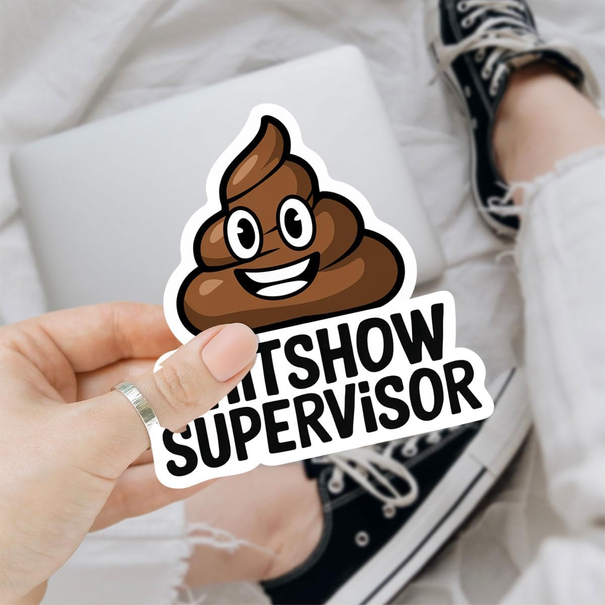 3 Pcs Shit Show Supervisor Sticker, Funny Shit Show Sticker, Funny Workplace, Sarcastic Motivational Shitshow Supervisor Decal Gift Decoration Car Phone Laptop Water Bottle 3 Inches