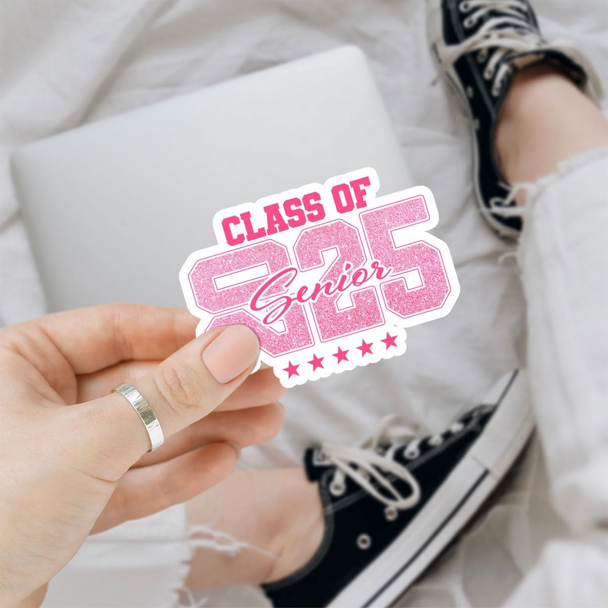 (3Pcs) Senior 2025 Stickers, Class Of 2025 Vinyl Sticker, Glitter Pink Senior Sticker, Graduation Bumper Sticker Decal, 2025 Senior Sticker - Sticker For Laptop Water Bottle Phone Car Window Helmet 3"
