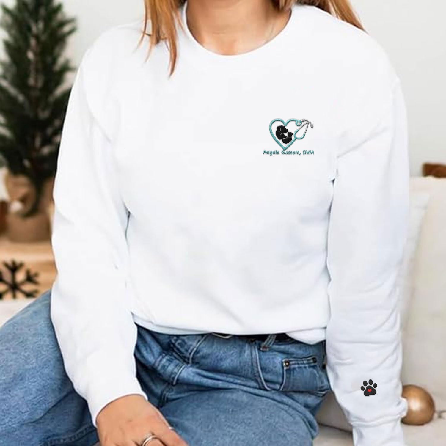Intenprints Personalized Vet Embroidered Sweatshirt, Veterinarian Shirt with Name, Vet Tech Gift, Stethoscope and Dog Cat Paw