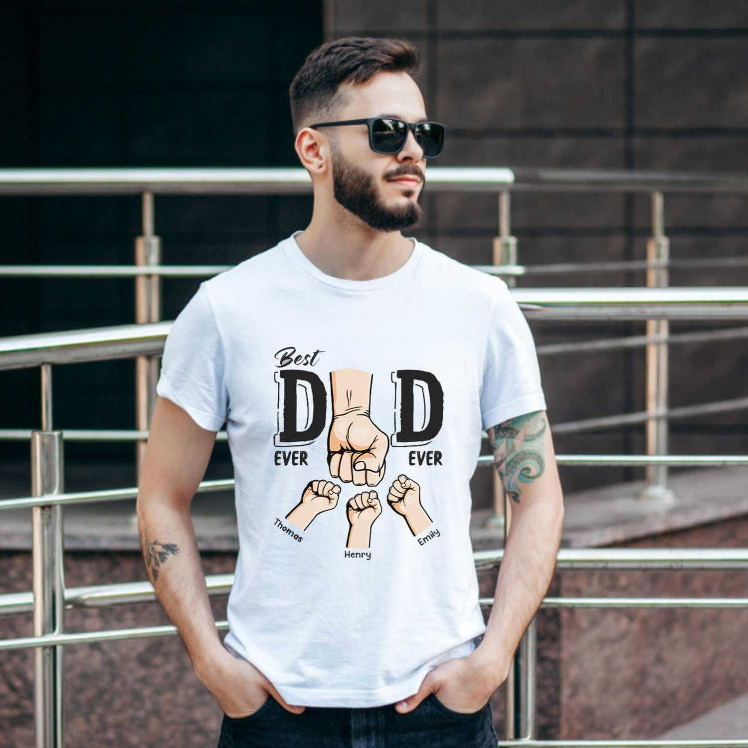 Personalized Dad Shirt, Custom Daddy Shirts for Men, Kids Hold Grandpa Hand Shirt Grandpa Shirt, Gifts for Father Day