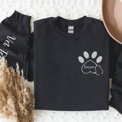 Custom Embroidered Vet Assistant Sweatshirt, Veterinary Medicine Hoodie for Women, Vet Tech Crewneck Gifts for Veterinarian