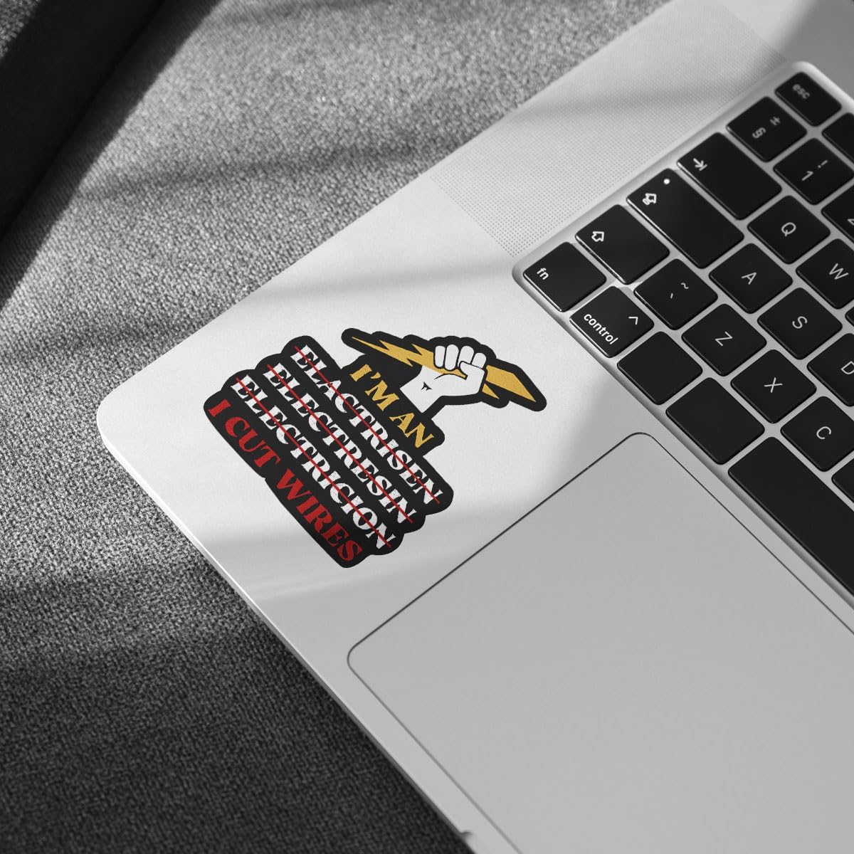 3 Pcs I'm an Electrician I Cut Wires Sticker, Im an Electrician I Cut Wires Stickers Lineman Welder Builder Super Electric Sticker Hard Hat Stickers for Laptop Bottle Phone Car Helmet 3"