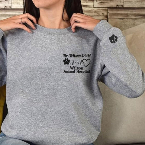 Intenprints Personalized Vet Embroidered Sweatshirt, Veterinarian Shirt with Name, Vet Tech Gift, Stethoscope and Dog Cat Paw