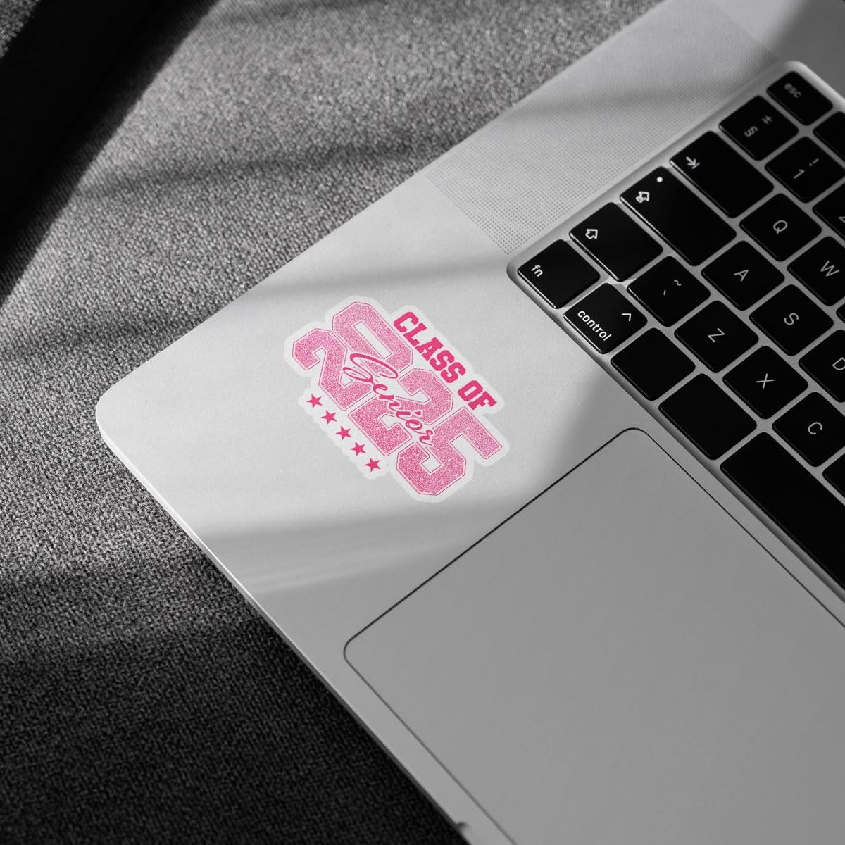 (3Pcs) Senior 2025 Stickers, Class Of 2025 Vinyl Sticker, Glitter Pink Senior Sticker, Graduation Bumper Sticker Decal, 2025 Senior Sticker - Sticker For Laptop Water Bottle Phone Car Window Helmet 3"