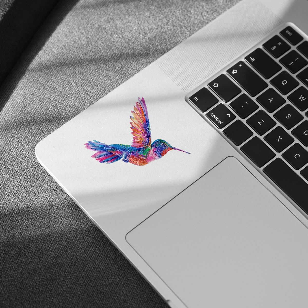 (3Pcs) Beautiful Vibrant Colored Hummingbird Art Sticker, Hummingbird Decal, Hummingbird Car Accessories, Bird Vinyl Decals - Stickers for Laptop Water Bottle Phone Car Window Helmet 3"