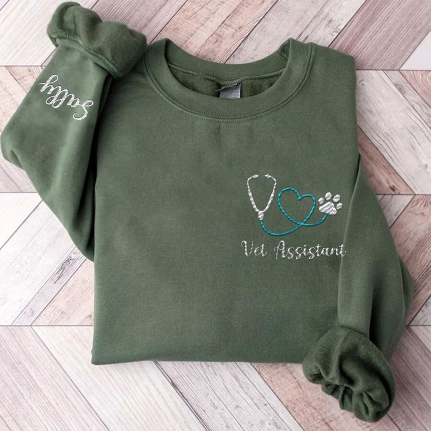 Custom Embroidered Vet Assistant Sweatshirt, Veterinary Medicine Hoodie for Women, Vet Tech Crewneck Gifts for Veterinarian