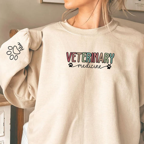 Custom Embroidered Vet Tech Sweatshirt Veterinary Technician Gift Personalized Vet Shirt with Paw Print for Appreciation Day