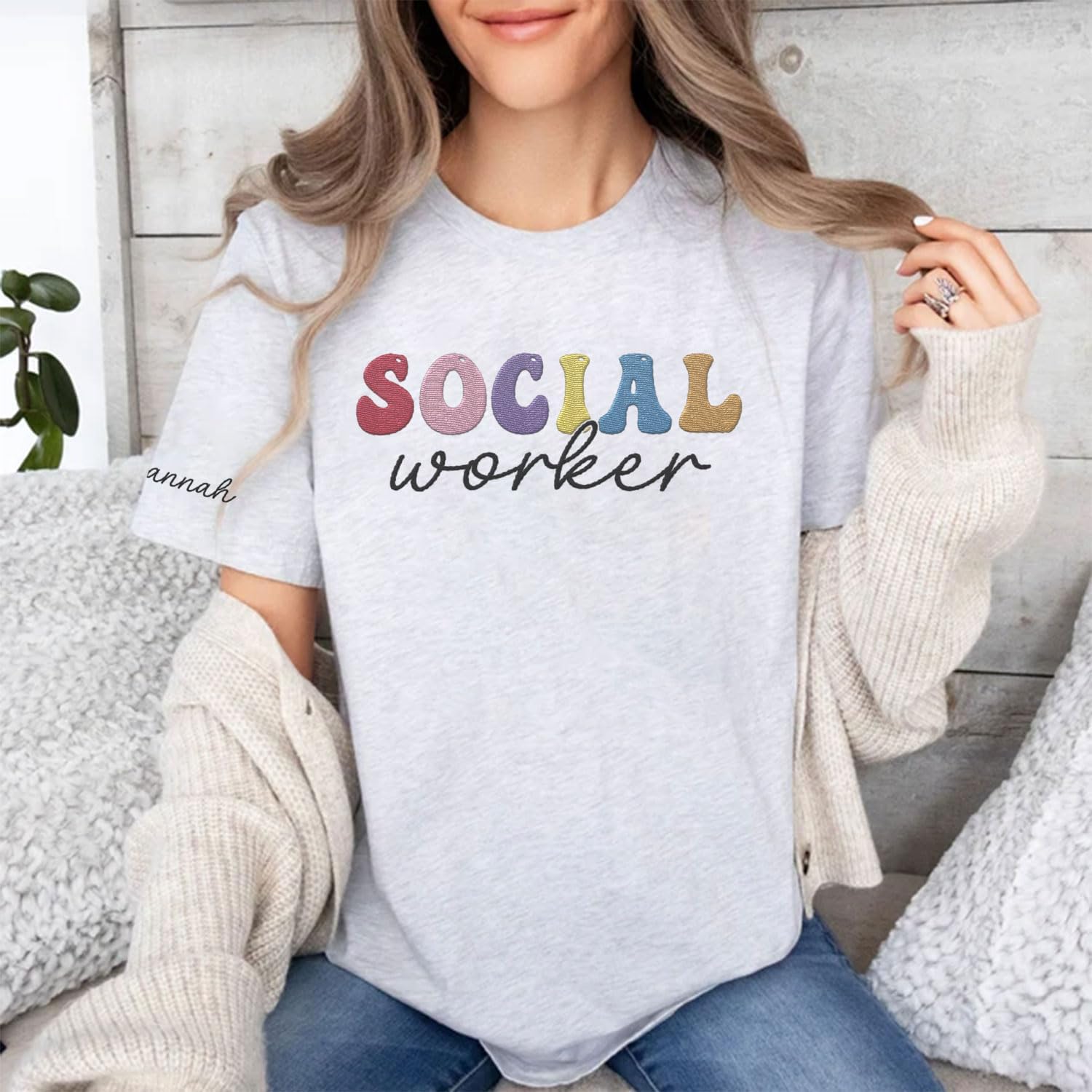 Custom Social Worker Embroidered Sweatshirt Future Social Worker Shirt Gift School Social Worker for Women Crewneck Pullovers