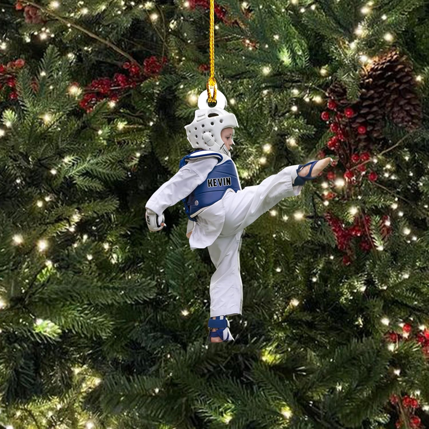 Personalized Taekwondo Christmas Ornament, Custom Wood Karate Ornament Taekwondo Player Name Gift for Men Gifts Custom Taekwondo Ornament Christmas Tree Decor (TWD15)